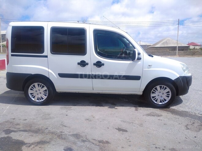 Fiat Doblo 2009, 318,000 km - 1.4 л - Bakı