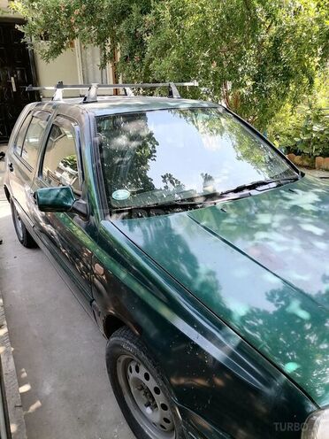 Volkswagen Golf 1995, 176,221 km - 1.6 l - Bakı
