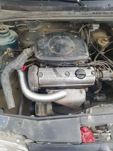 Volkswagen Golf 1995, 176,221 km - 1.6 l - Bakı