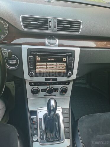 Volkswagen Passat 2011, 198,000 km - 1.8 l - Bakı