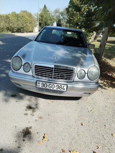 Mercedes E 220 1999, 348,000 km - 2.2 l - Ağdaş