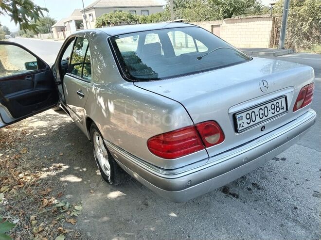 Mercedes E 220 1999, 348,000 km - 2.2 l - Ağdaş