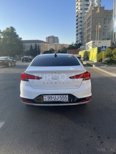Hyundai Elantra 2019, 77,000 km - 2.0 l - Bakı