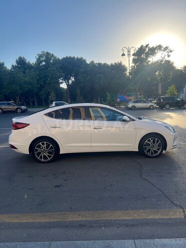 Hyundai Elantra 2019, 77,000 km - 2.0 l - Bakı