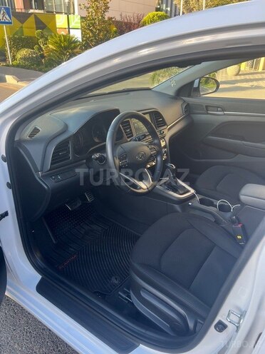 Hyundai Elantra 2019, 77,000 km - 2.0 l - Bakı