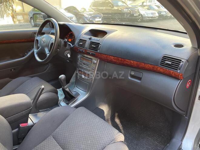 Toyota Avensis 2005, 235,000 km - 2.0 l - Bakı