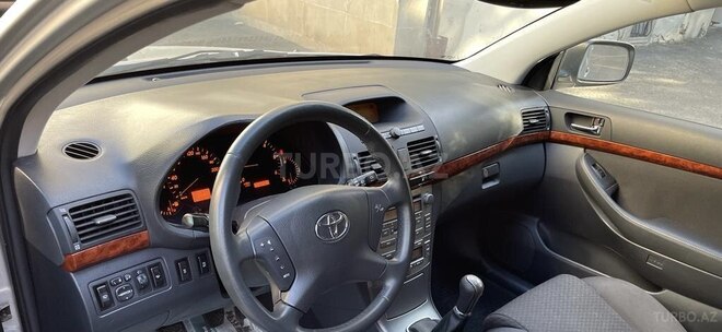 Toyota Avensis 2005, 235,000 km - 2.0 l - Bakı