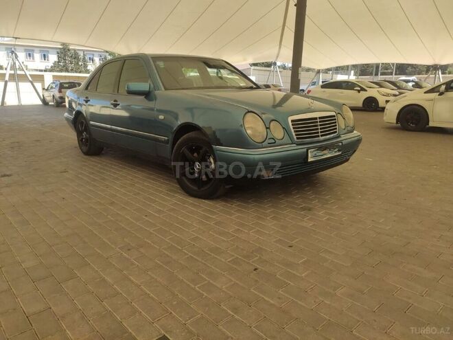 Mercedes E 200 1999, 399,000 km - 2.0 l - Bakı