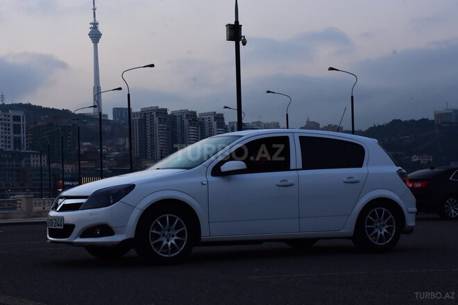 Opel Astra 2009, 245,000 km - 1.4 l - Bakı