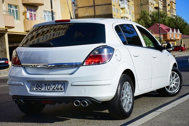 Opel Astra 2009, 245,000 km - 1.4 l - Bakı