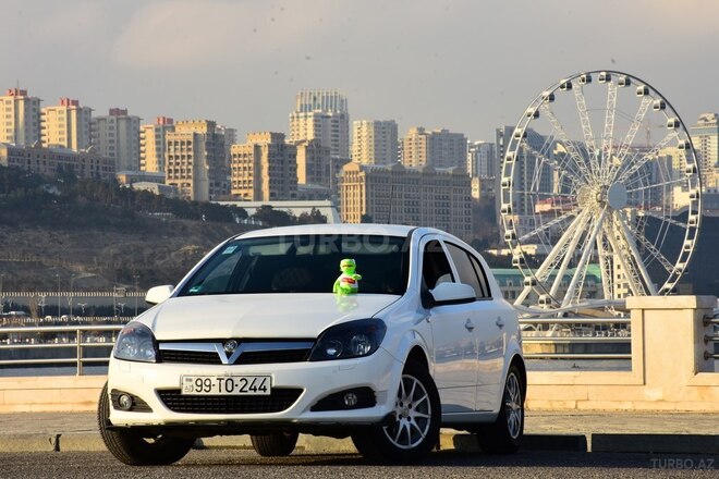 Opel Astra 2009, 245,000 km - 1.4 l - Bakı