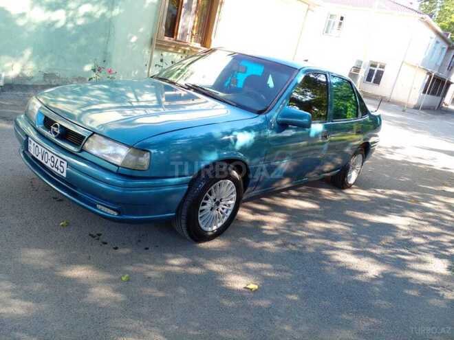 Opel Vectra 1993, 300,000 km - 1.8 l - Ağstafa