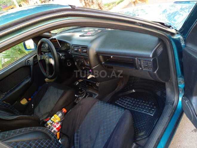 Opel Vectra 1993, 300,000 km - 1.8 l - Ağstafa