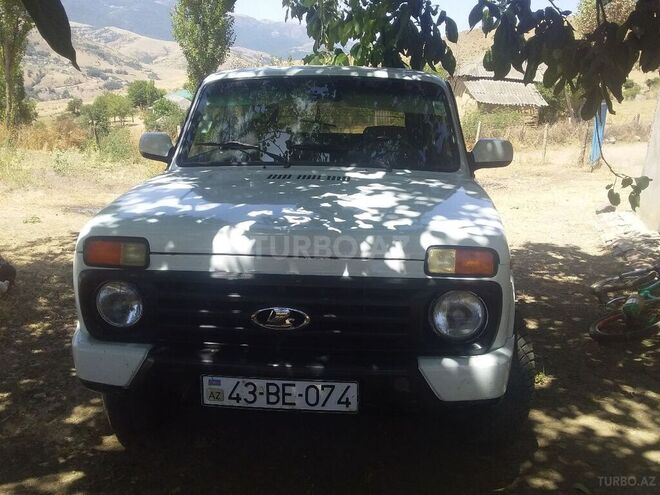 LADA (VAZ) Niva 1981, 35,000 km - 1.7 l - Lerik