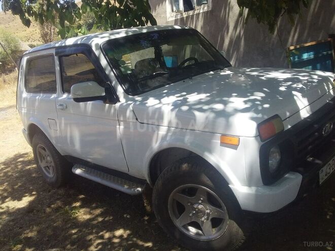 LADA (VAZ) Niva 1981, 35,000 km - 1.7 l - Lerik