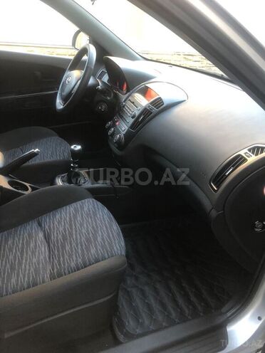 Kia Ceed 2008, 228,000 km - 1.6 l - Bakı