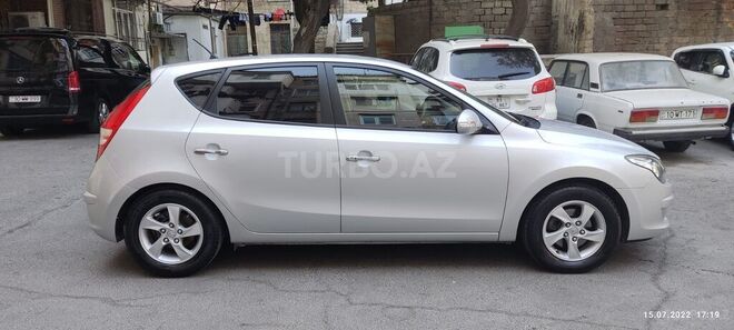 Hyundai i30 2011, 71,000 km - 1.6 l - Bakı
