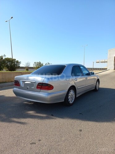 Mercedes E 220 2001, 425,812 km - 2.2 л - Bakı