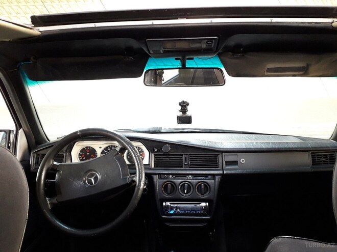 Mercedes 190 1990, 242,000 km - 2.0 l - Bakı