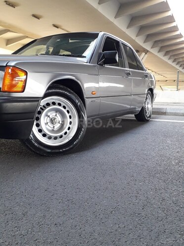 Mercedes 190 1990, 242,000 km - 2.0 l - Bakı