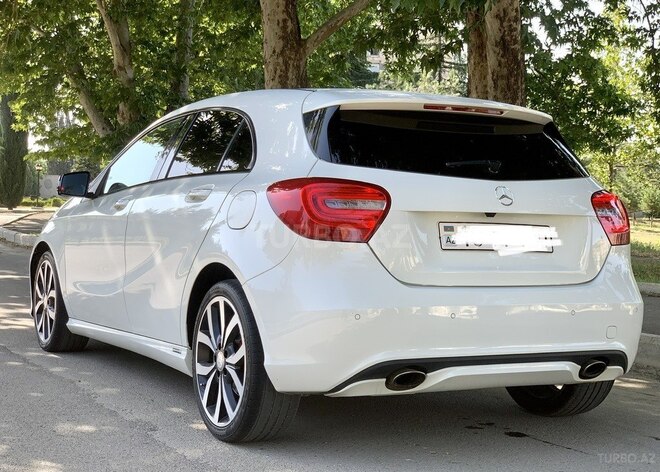 Mercedes A 180 2013, 141,244 km - 1.8 l - Gəncə
