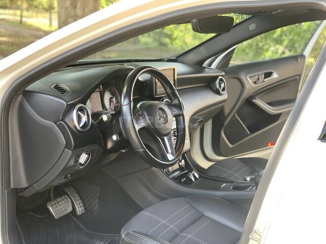 Mercedes A 180 2013, 141,244 km - 1.8 l - Gəncə