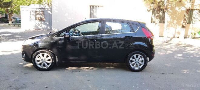 Ford Fiesta 2011, 181,000 km - 1.4 l - Sumqayıt