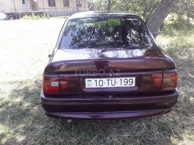 Opel Vectra 1994, 588,000 km - 2.0 l - Qax