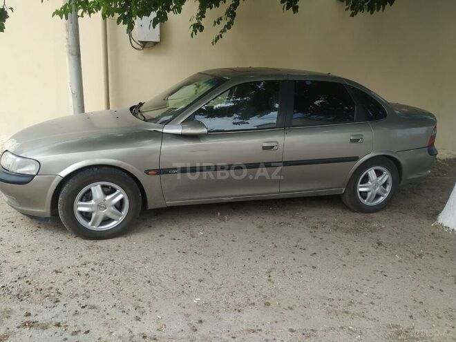 Opel Vectra 1998, 300,000 km - 2.0 л - Bakı