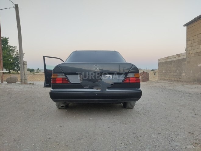 Mercedes E 220 1990, 500,000 km - 2.2 l - Bakı