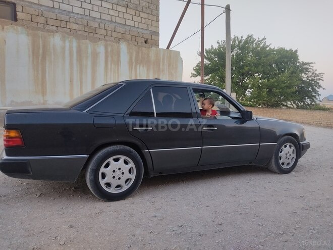 Mercedes E 220 1990, 500,000 km - 2.2 l - Bakı