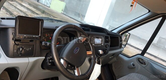 Ford Transit 2012, 160,000 km - 2.4 л - Liman