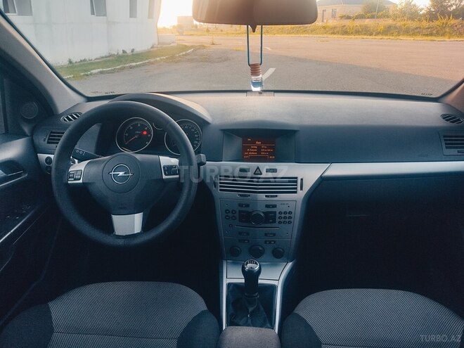 Opel Astra 2010, 193,000 km - 1.3 l - Ağstafa
