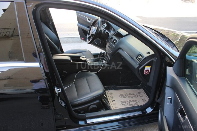 Mercedes C 200 2009, 214,000 km - 1.8 l - Bakı