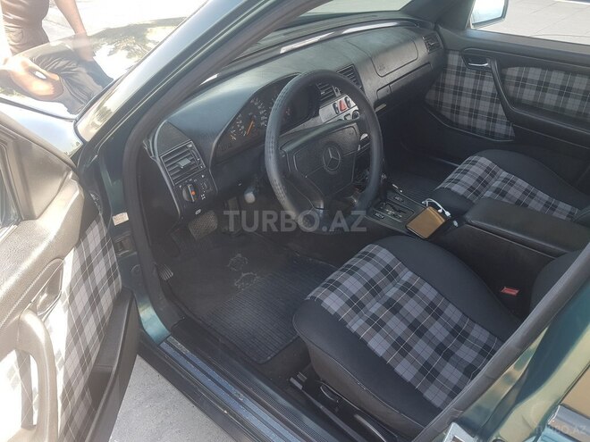 Mercedes C 200 1996, 228,000 km - 2.0 l - Bakı