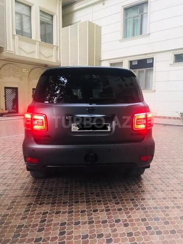 Nissan Patrol 2013, 220,000 km - 5.6 l - Bakı