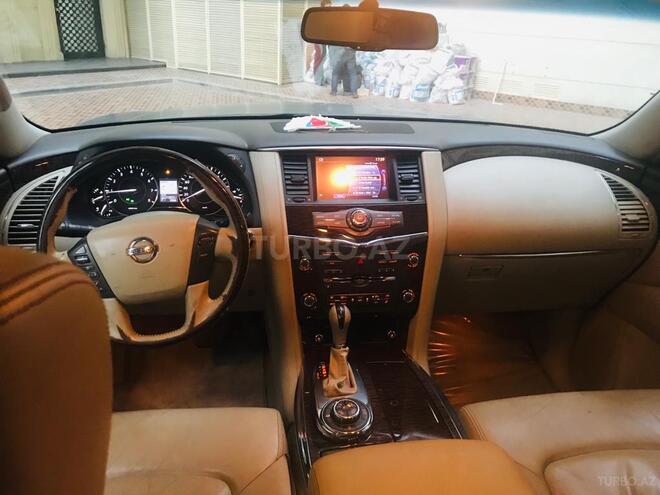 Nissan Patrol 2013, 220,000 km - 5.6 l - Bakı