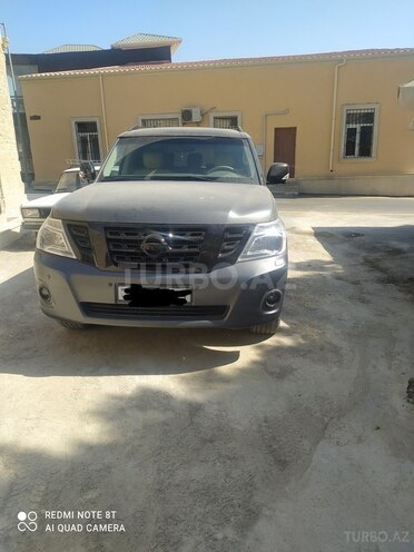 Nissan Patrol 2013, 220,000 km - 5.6 l - Bakı