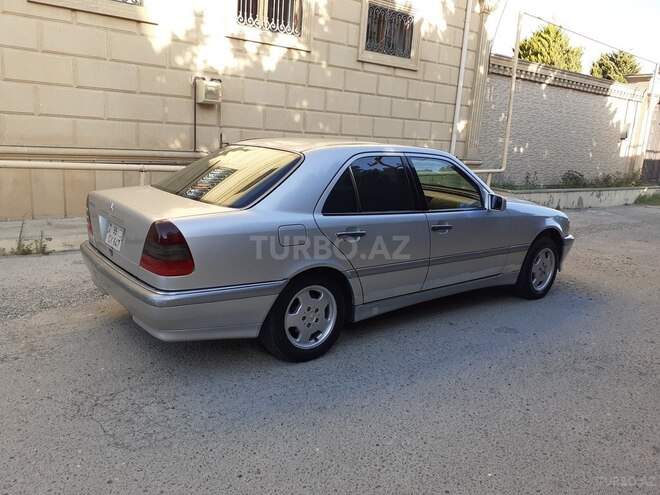 Mercedes C 230 1997, 327,000 km - 2.3 l - Bakı