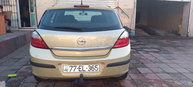 Opel Astra 2005, 260,000 km - 1.4 l - Bakı