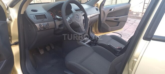 Opel Astra 2005, 260,000 km - 1.4 l - Bakı