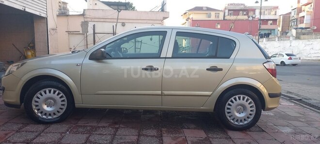 Opel Astra 2005, 260,000 km - 1.4 l - Bakı