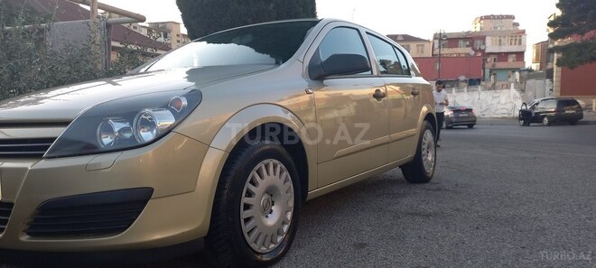 Opel Astra 2005, 260,000 km - 1.4 l - Bakı