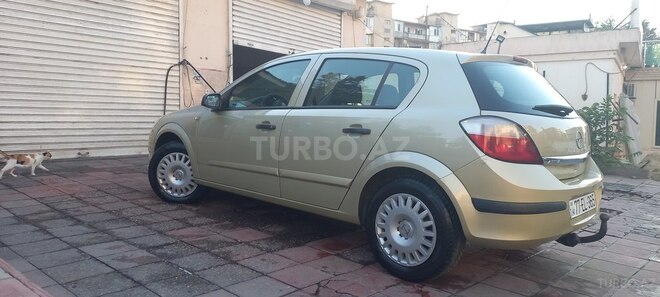Opel Astra 2005, 260,000 km - 1.4 l - Bakı