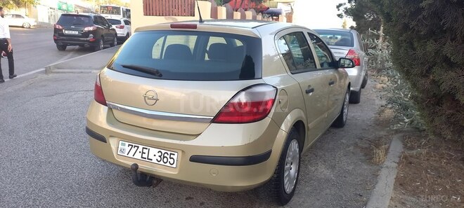 Opel Astra 2005, 260,000 km - 1.4 l - Bakı