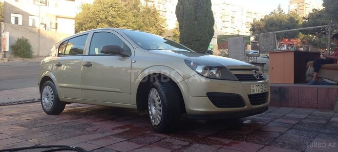 Opel Astra 2005, 260,000 km - 1.4 l - Bakı