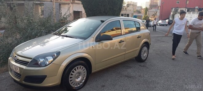 Opel Astra 2005, 260,000 km - 1.4 l - Bakı