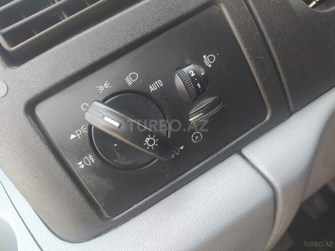 Ford Transit 2013, 211,000 km - 2.2 l - Şirvan