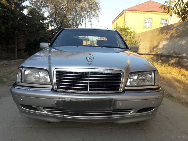 Mercedes C 220 2000, 378,000 km - 2.2 л - Bakı