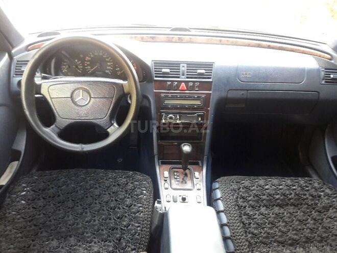 Mercedes C 220 2000, 378,000 km - 2.2 л - Bakı